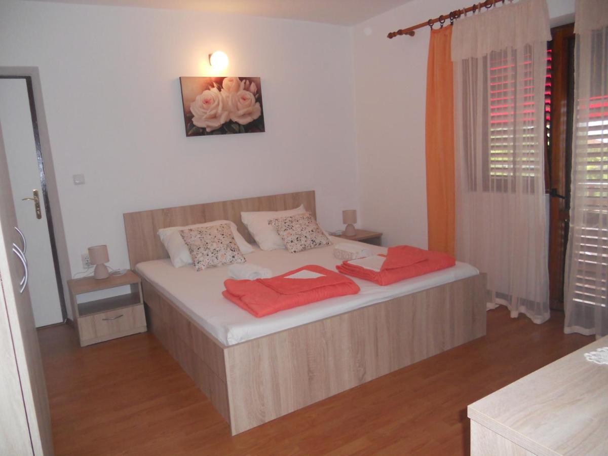 Apartment Supetarska Draga - Donja 5030A Exterior photo